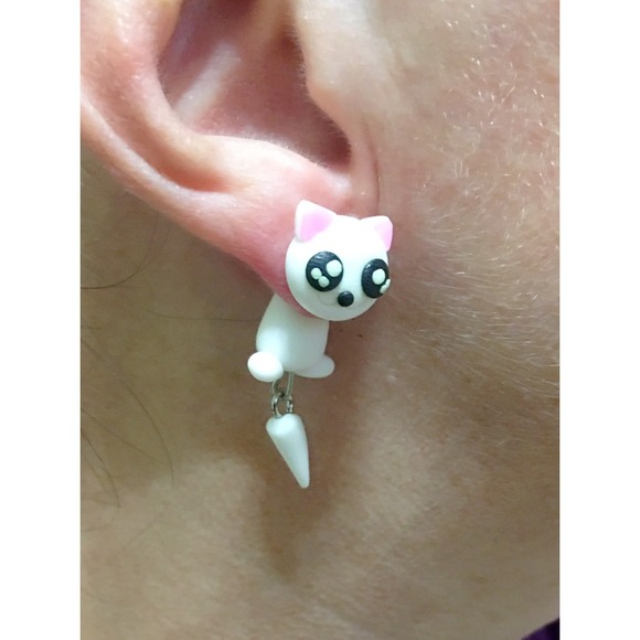 Handmade Jewelry - Adorable cat earrings